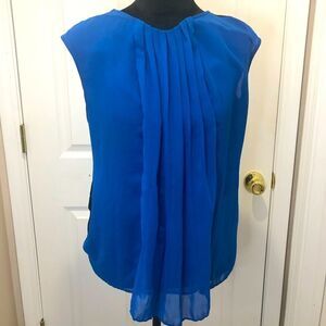Worthington blue and black sleeveless blouse